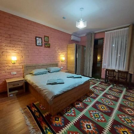 Musavvir Samarkand Buitenkant foto