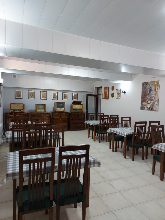 Musavvir Samarkand Buitenkant foto