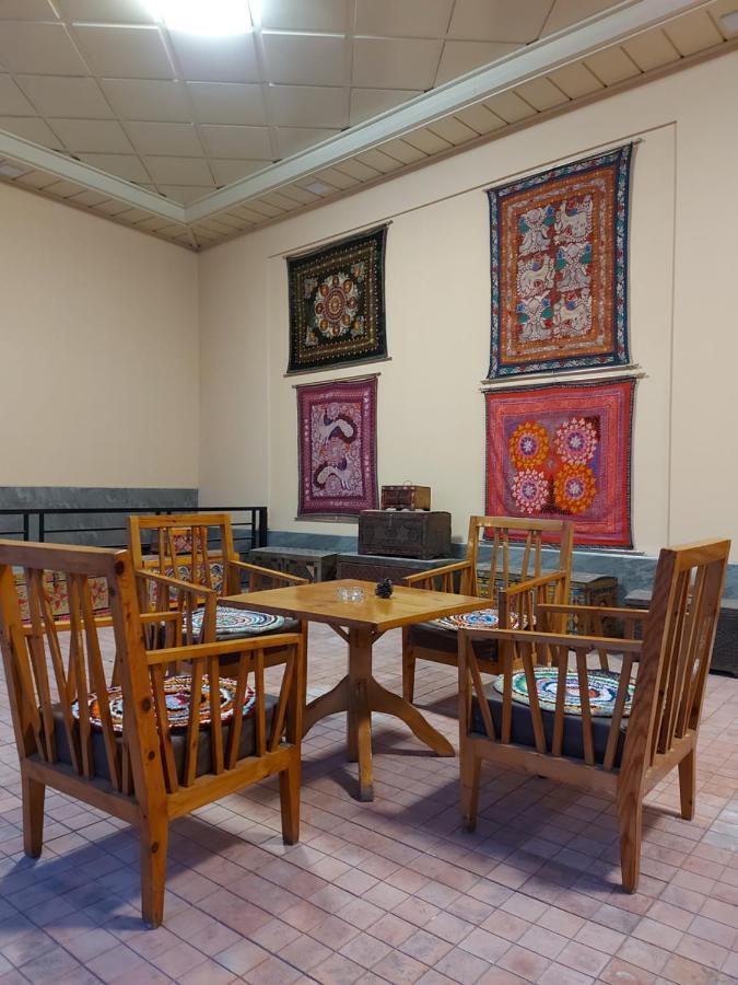 Musavvir Samarkand Buitenkant foto